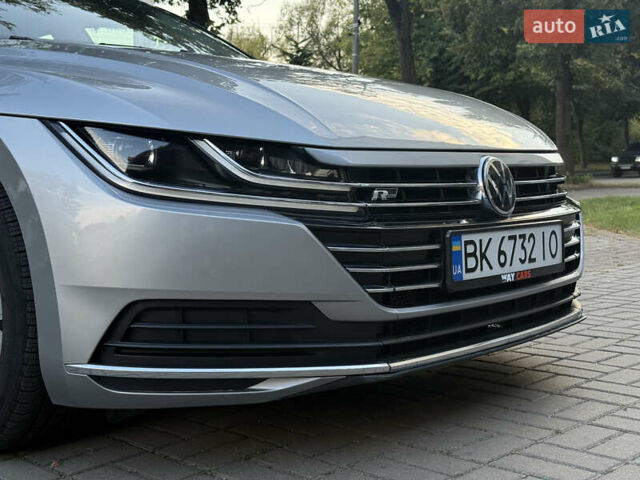 Серый Фольксваген Arteon, объемом двигателя 1.98 л и пробегом 44 тыс. км за 19000 $, фото 3 на Automoto.ua