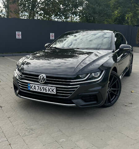 Серый Фольксваген Arteon, объемом двигателя 1.97 л и пробегом 185 тыс. км за 26999 $, фото 13 на Automoto.ua