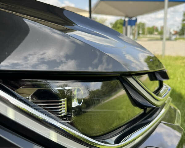 Серый Фольксваген Arteon, объемом двигателя 2 л и пробегом 158 тыс. км за 30450 $, фото 83 на Automoto.ua