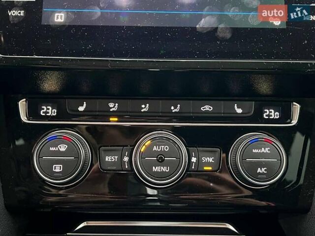 Фольксваген Arteon 2018 у Львові на Automoto.ua Сірий Фольксваген Arteon, об'ємом двигуна 2 л та пробігом 225 тис. км за 24990 $, фото 27 на Automoto.ua