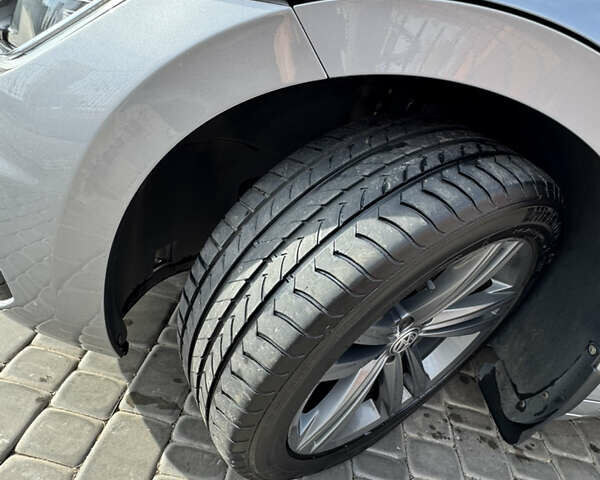 Серый Фольксваген Arteon, объемом двигателя 1.97 л и пробегом 127 тыс. км за 26100 $, фото 10 на Automoto.ua