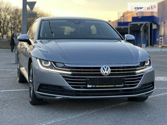 Серый Фольксваген Arteon, объемом двигателя 2 л и пробегом 66 тыс. км за 29999 $, фото 10 на Automoto.ua