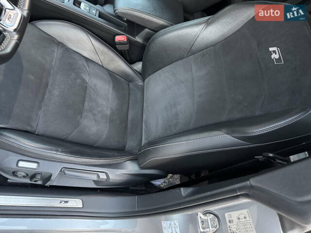 Серый Фольксваген Arteon, объемом двигателя 2 л и пробегом 125 тыс. км за 26300 $, фото 7 на Automoto.ua