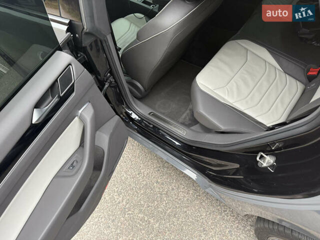 Серый Фольксваген Arteon, объемом двигателя 2 л и пробегом 142 тыс. км за 25900 $, фото 30 на Automoto.ua