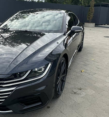 Серый Фольксваген Arteon, объемом двигателя 1.97 л и пробегом 185 тыс. км за 26999 $, фото 4 на Automoto.ua