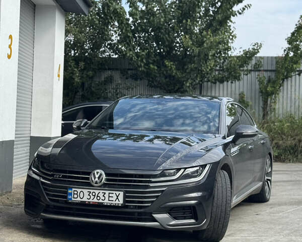 Серый Фольксваген Arteon, объемом двигателя 2 л и пробегом 158 тыс. км за 30450 $, фото 5 на Automoto.ua