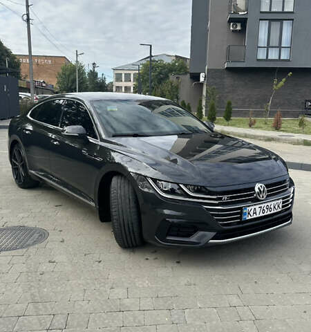 Серый Фольксваген Arteon, объемом двигателя 1.97 л и пробегом 185 тыс. км за 26999 $, фото 6 на Automoto.ua