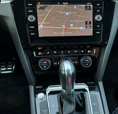 Серый Фольксваген Arteon, объемом двигателя 2 л и пробегом 125 тыс. км за 26300 $, фото 10 на Automoto.ua
