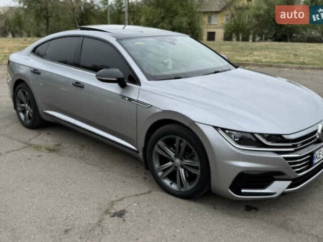 Серый Фольксваген Arteon, объемом двигателя 1.97 л и пробегом 127 тыс. км за 26100 $, фото 7 на Automoto.ua