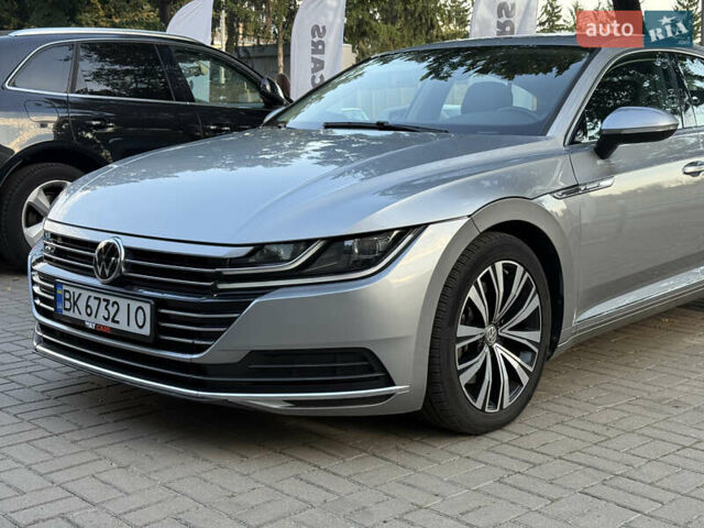 Серый Фольксваген Arteon, объемом двигателя 1.98 л и пробегом 44 тыс. км за 19000 $, фото 8 на Automoto.ua