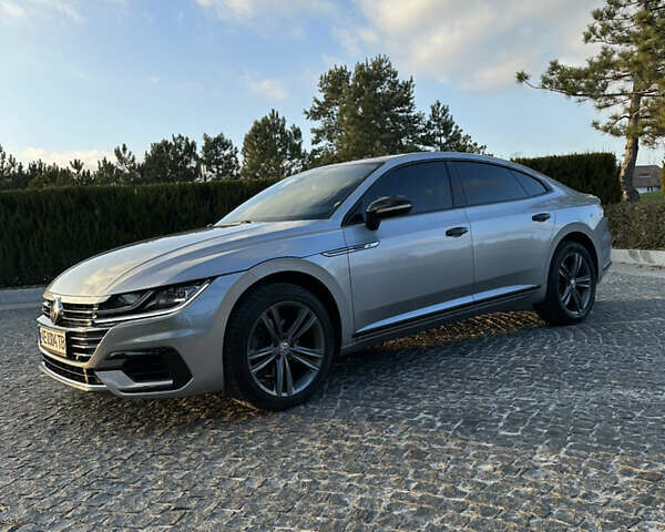 Серый Фольксваген Arteon, объемом двигателя 1.98 л и пробегом 76 тыс. км за 28700 $, фото 5 на Automoto.ua