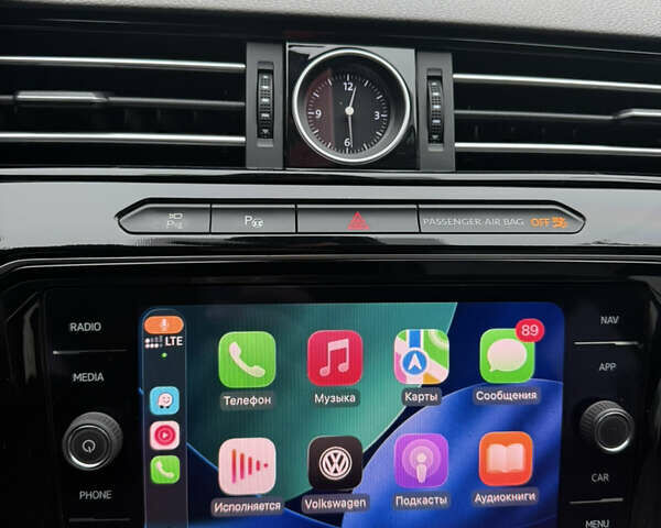 Серый Фольксваген Arteon, объемом двигателя 2 л и пробегом 142 тыс. км за 25900 $, фото 38 на Automoto.ua