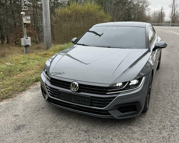 Серый Фольксваген Arteon, объемом двигателя 2 л и пробегом 142 тыс. км за 25900 $, фото 27 на Automoto.ua