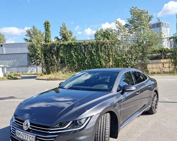 Сірий Фольксваген Arteon, об'ємом двигуна 2 л та пробігом 165 тис. км за 34500 $, фото 2 на Automoto.ua