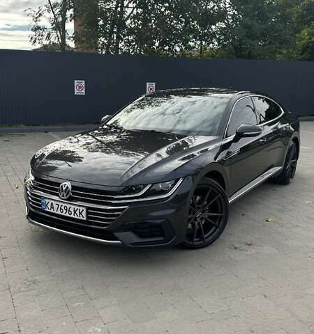 Серый Фольксваген Arteon, объемом двигателя 1.97 л и пробегом 185 тыс. км за 26999 $, фото 5 на Automoto.ua