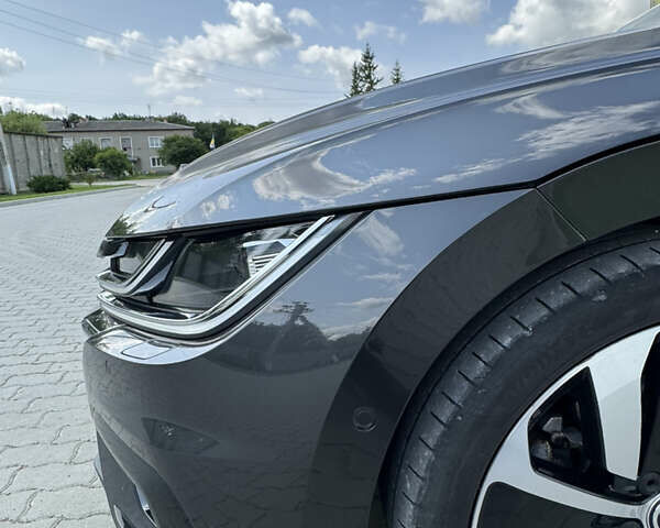 Серый Фольксваген Arteon, объемом двигателя 2 л и пробегом 158 тыс. км за 30450 $, фото 33 на Automoto.ua