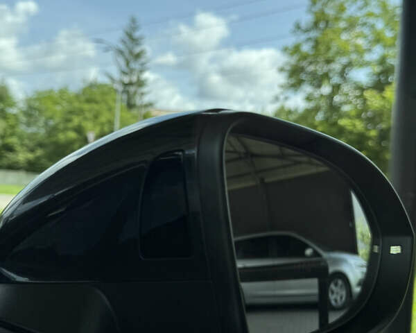 Серый Фольксваген Arteon, объемом двигателя 2 л и пробегом 158 тыс. км за 30450 $, фото 52 на Automoto.ua