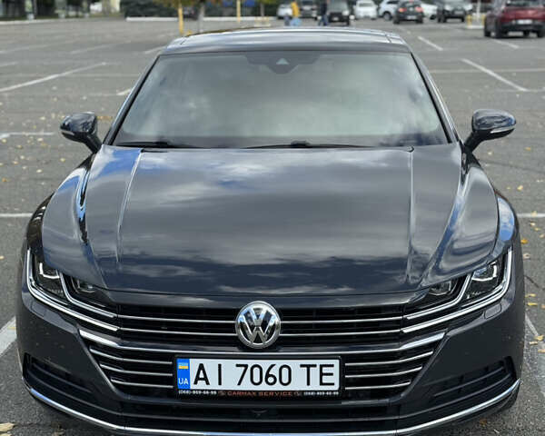 Серый Фольксваген Arteon, объемом двигателя 1.97 л и пробегом 73 тыс. км за 33200 $, фото 2 на Automoto.ua