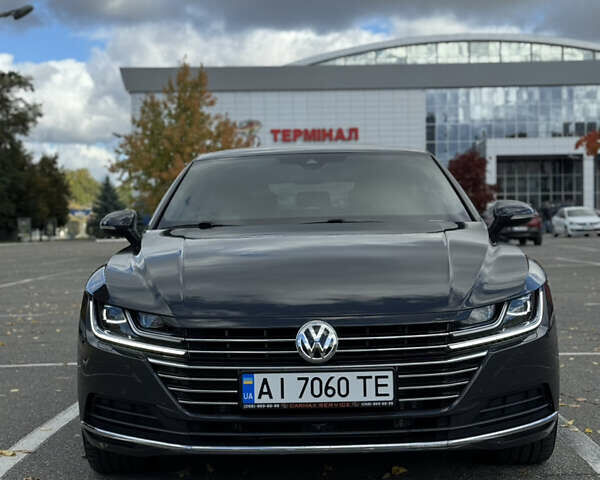 Серый Фольксваген Arteon, объемом двигателя 1.97 л и пробегом 73 тыс. км за 33200 $, фото 4 на Automoto.ua