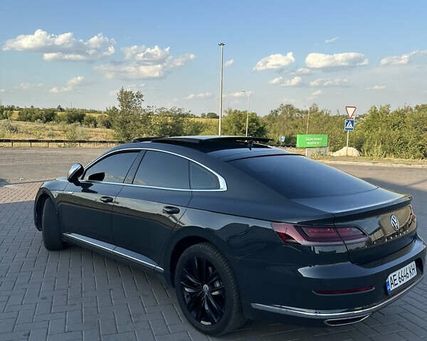 Серый Фольксваген Arteon, объемом двигателя 2 л и пробегом 140 тыс. км за 30000 $, фото 2 на Automoto.ua
