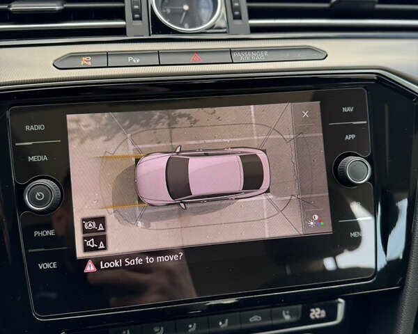 Серый Фольксваген Arteon, объемом двигателя 1.97 л и пробегом 73 тыс. км за 33200 $, фото 106 на Automoto.ua