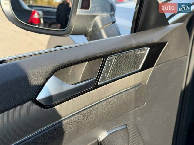 Фольксваген Arteon 2019 в Кривом Роге на Automoto.ua Серый Фольксваген Arteon, объемом двигателя 2 л и пробегом 123 тыс. км за 27800 $, фото 37 на Automoto.ua