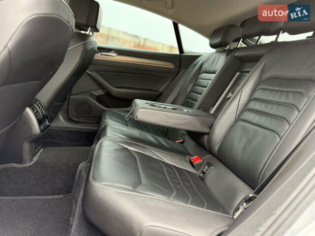 Сірий Фольксваген Arteon, об'ємом двигуна 2 л та пробігом 43 тис. км за 26950 $, фото 7 на Automoto.ua