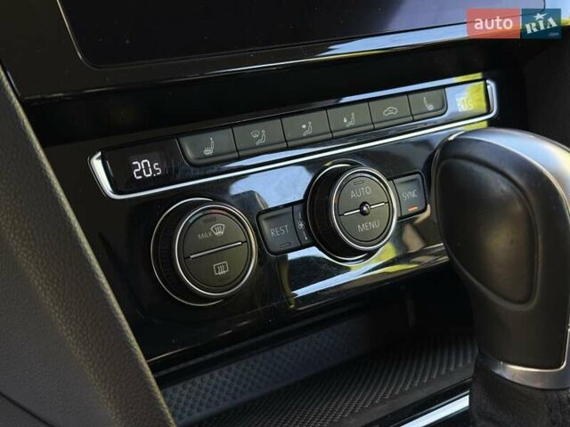Сірий Фольксваген Arteon, об'ємом двигуна 1.98 л та пробігом 97 тис. км за 25500 $, фото 30 на Automoto.ua