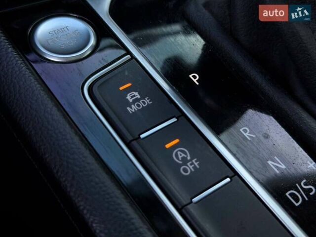 Фольксваген Arteon 2019 в Кривом Роге на Automoto.ua Серый Фольксваген Arteon, объемом двигателя 2 л и пробегом 123 тыс. км за 27800 $, фото 61 на Automoto.ua