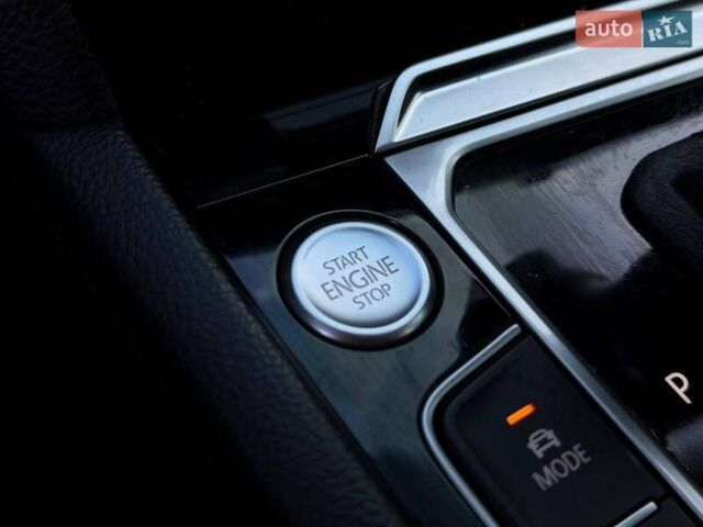 Фольксваген Arteon 2019 в Кривом Роге на Automoto.ua Серый Фольксваген Arteon, объемом двигателя 2 л и пробегом 123 тыс. км за 27800 $, фото 62 на Automoto.ua