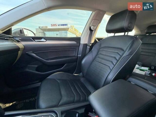 Фольксваген Arteon 2019 в Кривом Роге на Automoto.ua Серый Фольксваген Arteon, объемом двигателя 2 л и пробегом 123 тыс. км за 27800 $, фото 68 на Automoto.ua