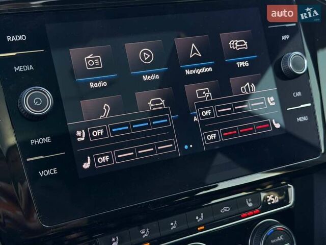 Фольксваген Arteon 2019 в Кривом Роге на Automoto.ua Серый Фольксваген Arteon, объемом двигателя 2 л и пробегом 123 тыс. км за 27800 $, фото 64 на Automoto.ua