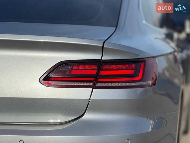 Фольксваген Arteon 2019 в Кривом Роге на Automoto.ua Серый Фольксваген Arteon, объемом двигателя 2 л и пробегом 123 тыс. км за 27800 $, фото 23 на Automoto.ua