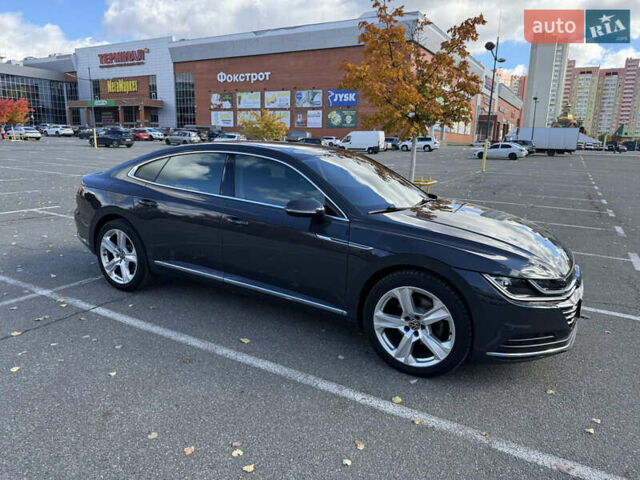 Серый Фольксваген Arteon, объемом двигателя 1.97 л и пробегом 73 тыс. км за 33200 $, фото 60 на Automoto.ua