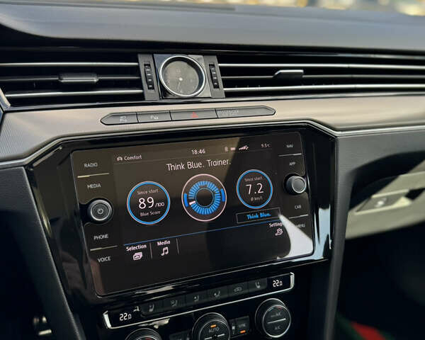 Серый Фольксваген Arteon, объемом двигателя 1.97 л и пробегом 73 тыс. км за 33200 $, фото 109 на Automoto.ua