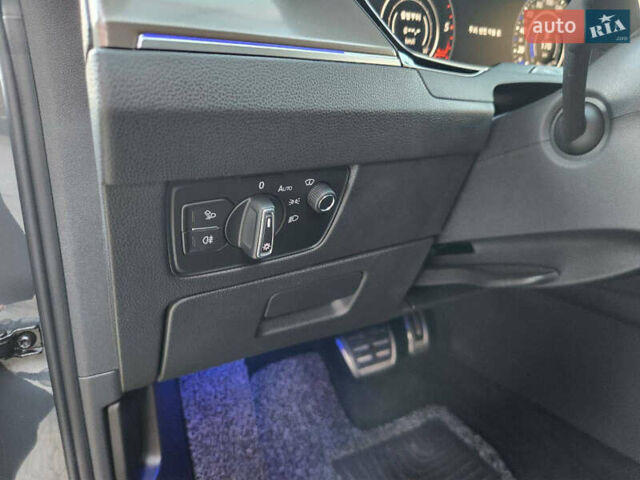 Сірий Фольксваген Arteon, об'ємом двигуна 2 л та пробігом 117 тис. км за 31500 $, фото 19 на Automoto.ua