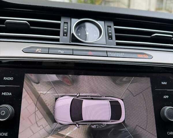 Серый Фольксваген Arteon, объемом двигателя 2 л и пробегом 39 тыс. км за 30000 $, фото 18 на Automoto.ua