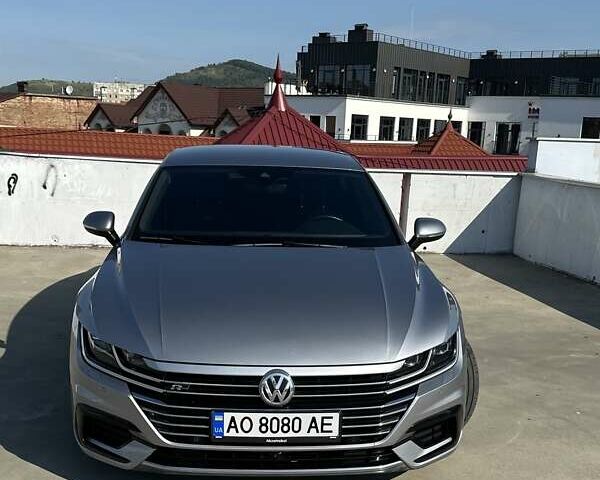 Серый Фольксваген Arteon, объемом двигателя 1.97 л и пробегом 202 тыс. км за 28700 $, фото 1 на Automoto.ua