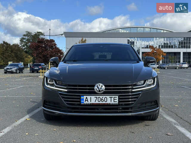 Серый Фольксваген Arteon, объемом двигателя 1.97 л и пробегом 73 тыс. км за 33200 $, фото 54 на Automoto.ua