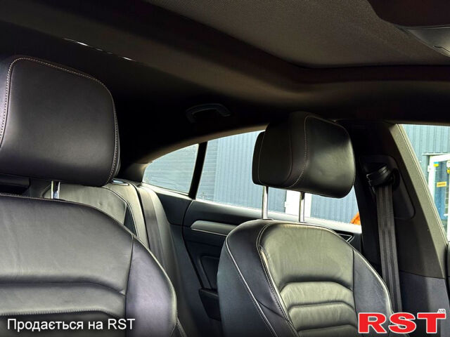 Серый Фольксваген Arteon, объемом двигателя 2 л и пробегом 40 тыс. км за 24500 $, фото 11 на Automoto.ua
