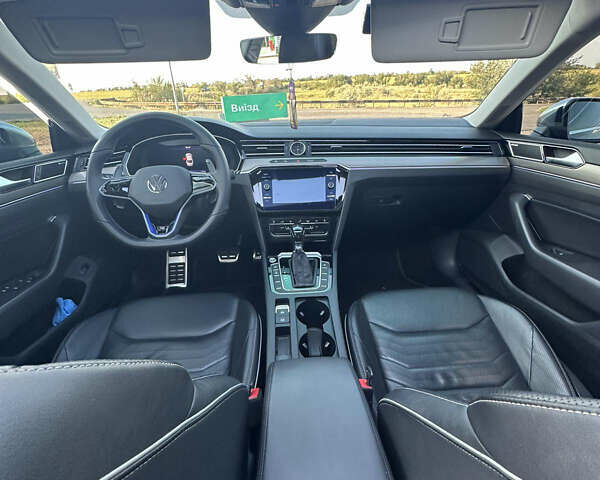 Серый Фольксваген Arteon, объемом двигателя 2 л и пробегом 140 тыс. км за 30000 $, фото 7 на Automoto.ua