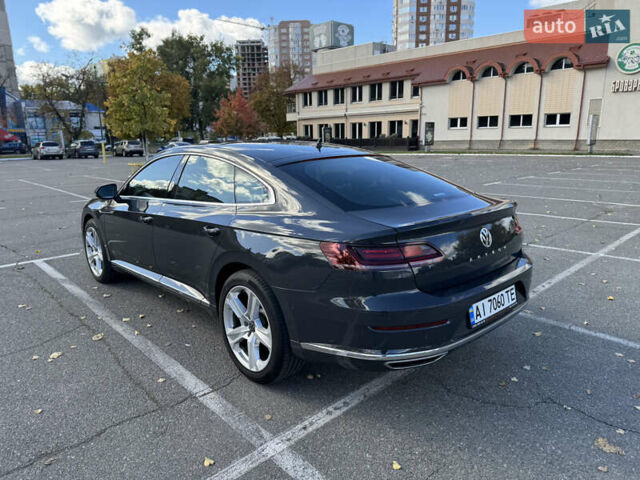 Серый Фольксваген Arteon, объемом двигателя 1.97 л и пробегом 73 тыс. км за 33200 $, фото 74 на Automoto.ua