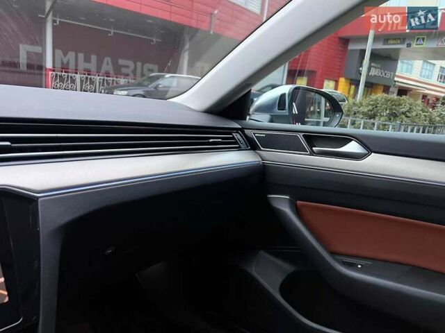 Серый Фольксваген Arteon, объемом двигателя 1.97 л и пробегом 28 тыс. км за 31900 $, фото 38 на Automoto.ua