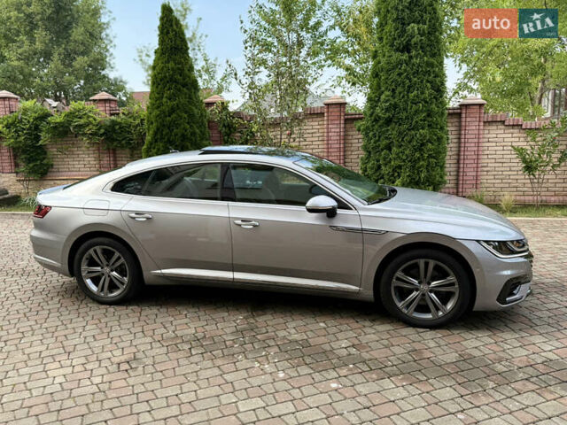 Серый Фольксваген Arteon, объемом двигателя 2 л и пробегом 54 тыс. км за 27500 $, фото 6 на Automoto.ua
