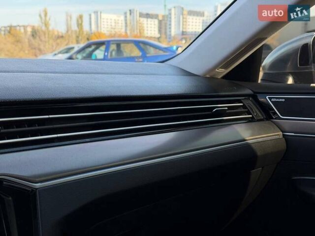 Фольксваген Arteon 2019 в Кривом Роге на Automoto.ua Серый Фольксваген Arteon, объемом двигателя 2 л и пробегом 123 тыс. км за 27800 $, фото 67 на Automoto.ua