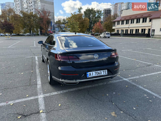 Серый Фольксваген Arteon, объемом двигателя 1.97 л и пробегом 73 тыс. км за 33200 $, фото 72 на Automoto.ua