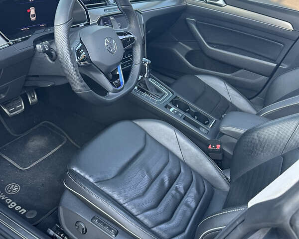 Серый Фольксваген Arteon, объемом двигателя 2 л и пробегом 140 тыс. км за 30000 $, фото 11 на Automoto.ua