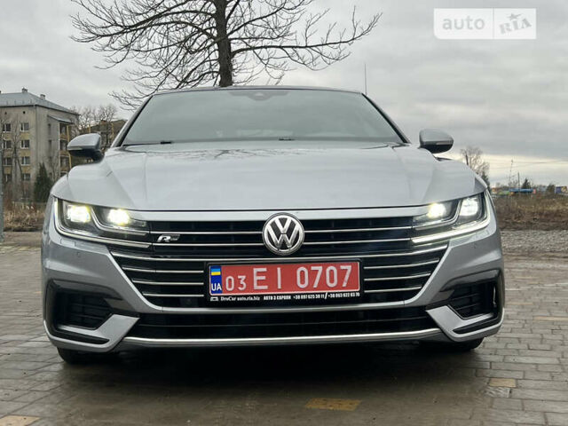 Серый Фольксваген Arteon, объемом двигателя 2 л и пробегом 158 тыс. км за 28499 $, фото 9 на Automoto.ua