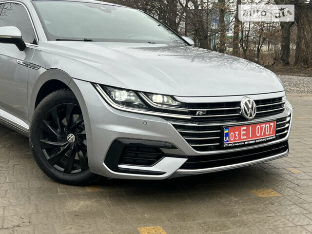 Сірий Фольксваген Arteon, об'ємом двигуна 2 л та пробігом 158 тис. км за 28499 $, фото 3 на Automoto.ua