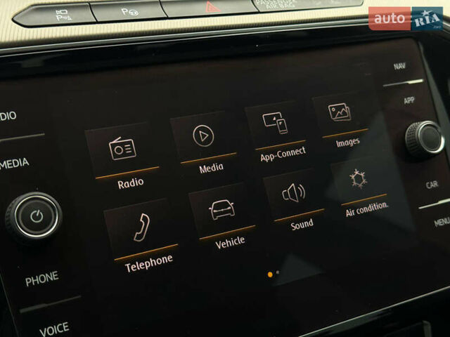 Сірий Фольксваген Arteon, об'ємом двигуна 2 л та пробігом 43 тис. км за 26950 $, фото 13 на Automoto.ua